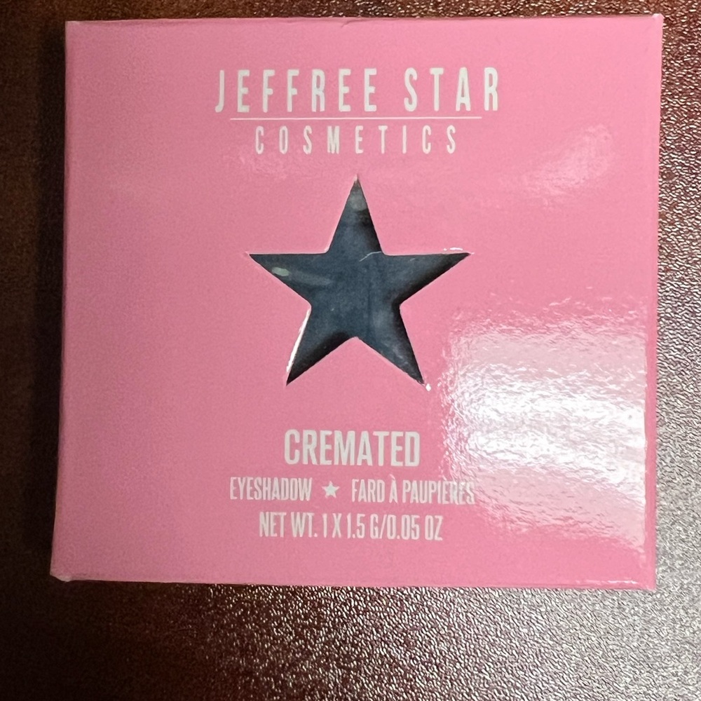 Jeffree Star single pan eyeshadow- cremated